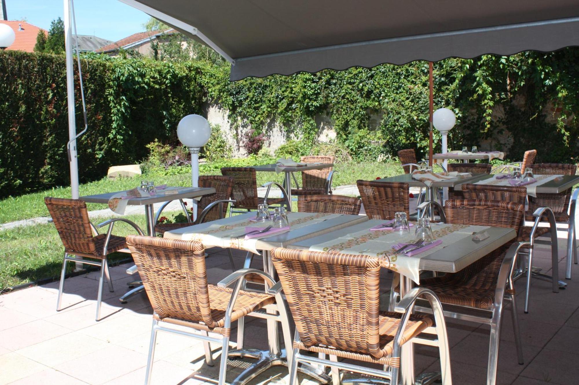 Logis Hotel- Restaurant La Renaissance Baccarat Exterior photo